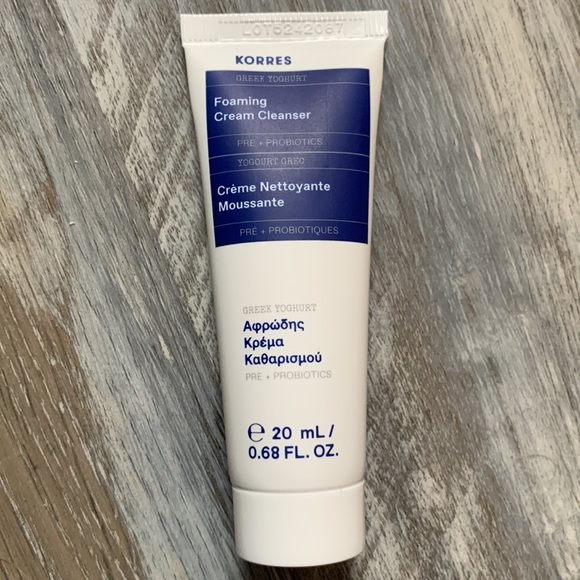 Makeup bundle and bag - Picture 3 of 7